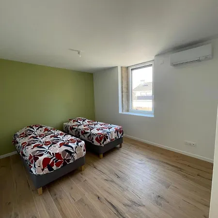 Duplex Maison De Village Avec Piscine Et Jardin